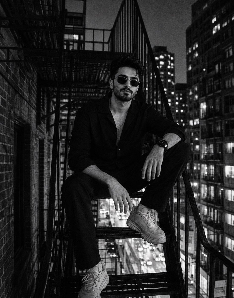 B&W Night Street Fashion Portrait